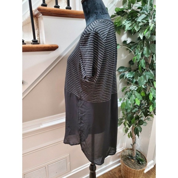 Mossimo Women's Black Striped Rayon Short Sleeve Round Neck Casual Blouse Size L - Picture 6 of 9